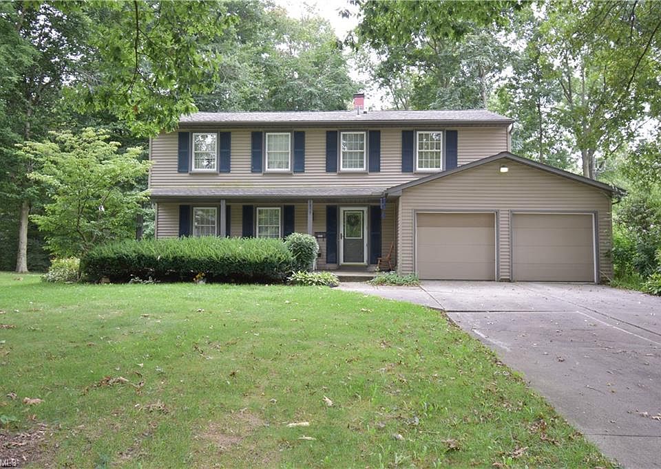 1st image of 4891 Woodridge Dr