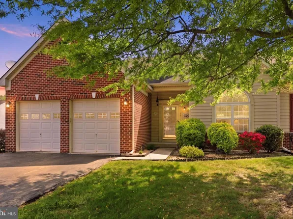 40 Brighton St, Ocean View, DE 19970