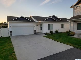 1417 SW Bunchgrass Ln, Pullman, WA 99163