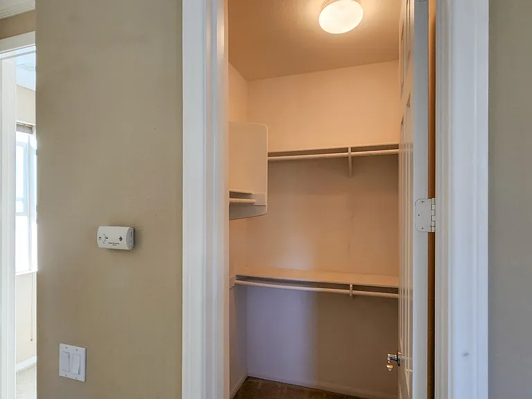 1033 White Alder Ave — Photo 11