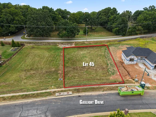 1551 W Gaslight Drive, Springfield, MO 65810