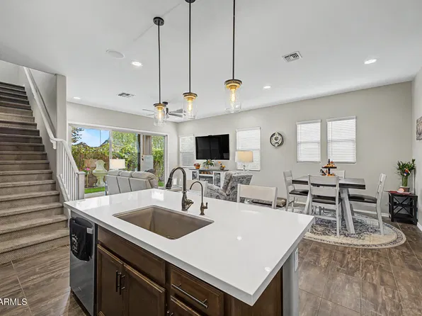 3041 S SOHO Lane, Chandler, AZ 85286