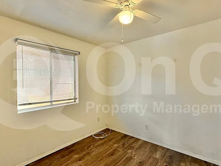 1007 N Menze St — Photo 6