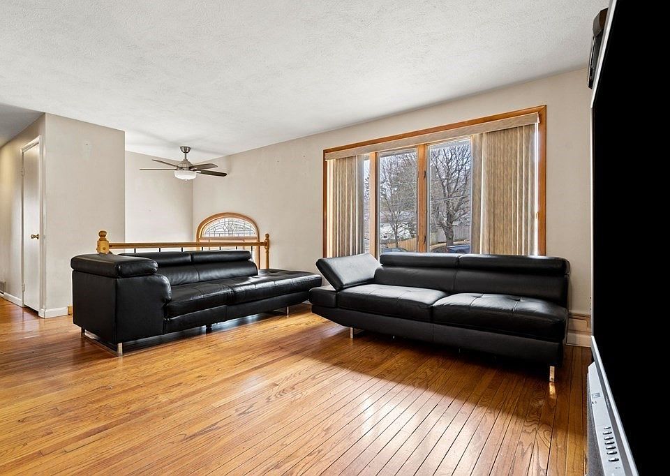 6 Blackstone St, Peabody, MA 01960 Zillow