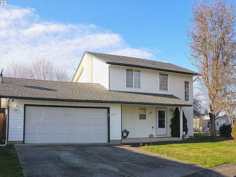 1st image of 2669 Michael Ct NE