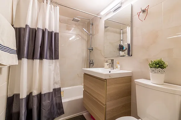 Sold by Benjamin Realty Since 1980 | media 27