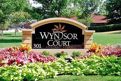 wyndsor court sign 2