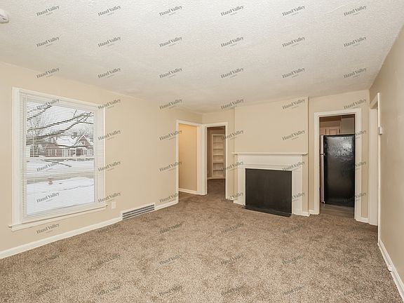 5th image of 3788 Lee Heights Blvd