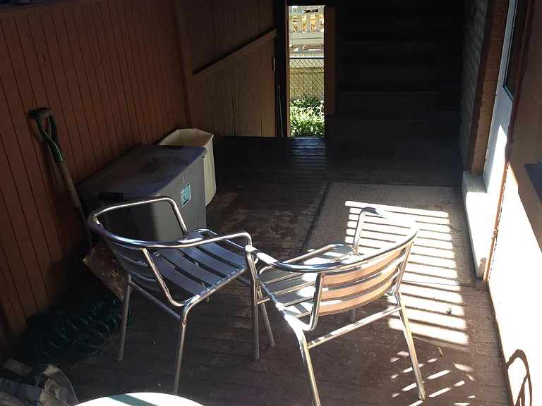 1031 W Dakin St #1 — Photo 15