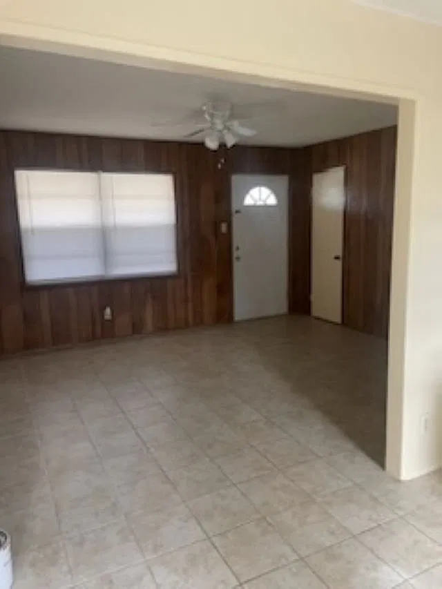 2 bed, 750 sqft, $1,100 — Photo 2