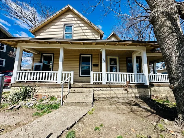 1606 E Walnut St, Des Moines, IA 50316