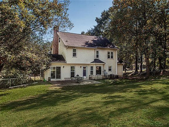 5th image of 108 Wood Creek Dr