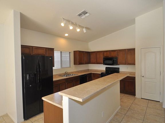 4th image of 16983 W Cocopah St