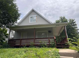 4735 S 17th St, Omaha, NE 68107