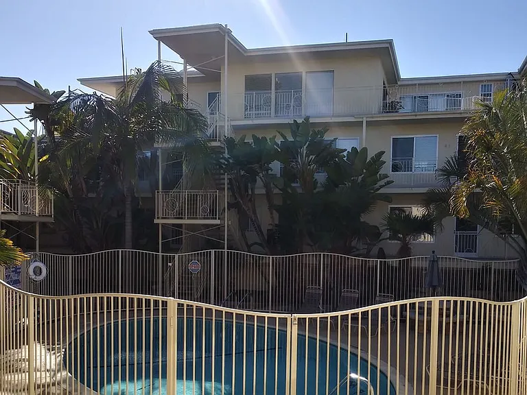 Marina — Photo 15