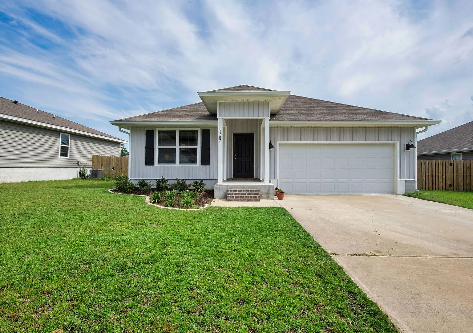 Beautiful 4-Bedroom Beulah Home Across from Beulah Elementary in a Welcoming Community! — Photo 1