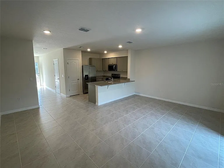 3057 Canary Ave — Photo 9