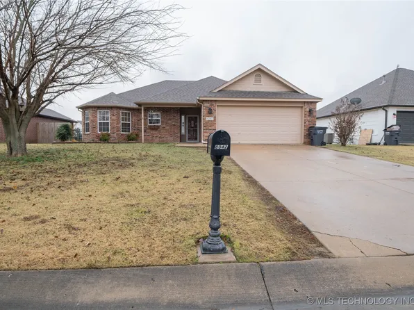 8042 Dunnwood Rd, Claremore, OK 74019