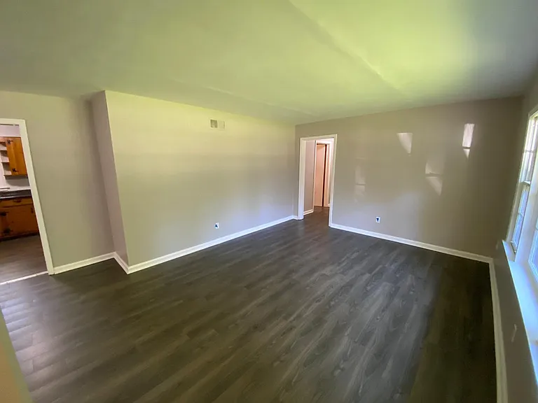 1346 Wedgewood Dr — Photo 13