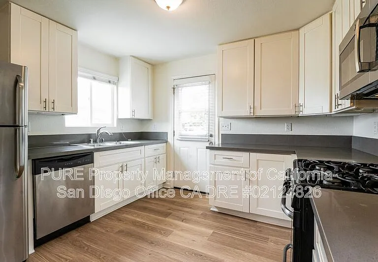 3053 B St — Photo 8