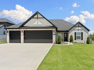 7634 Via Roma Ave, Springdale, AR 72762