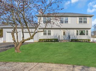 1145 Tiffany Ln, Lakewood, NJ