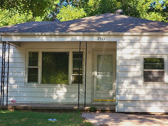 4th image of 2511 N Woodland Ave