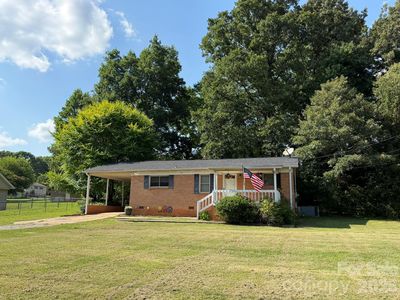 121 Randolph Rd, Dallas, NC, 28034
