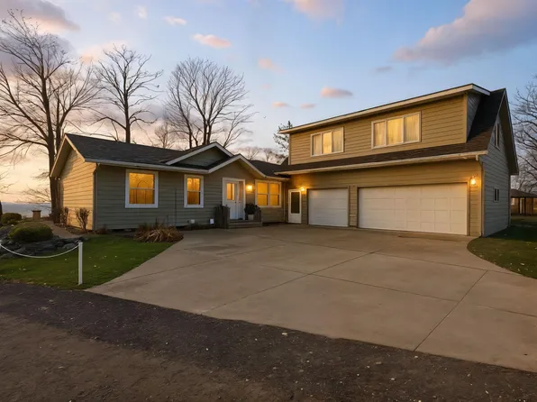 1575 White Cloud Dr S, Isle, MN 56342