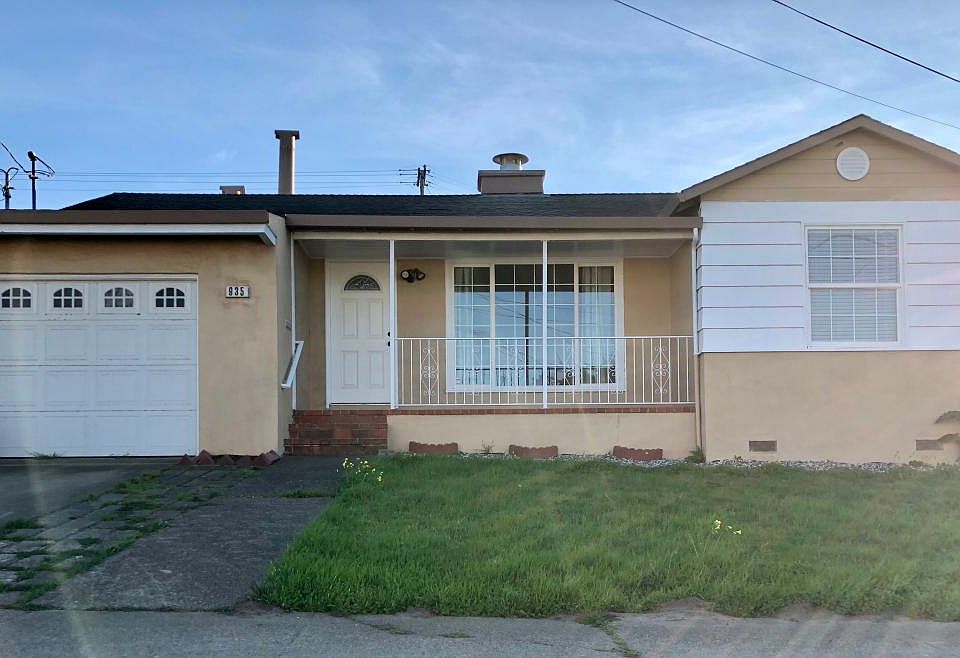 1st image of 935 Bradley Dr