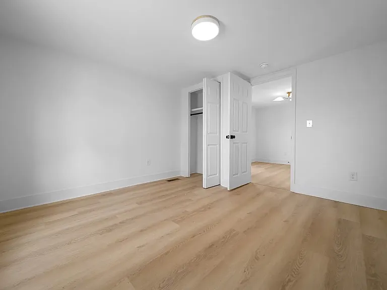 2115 Carter St — Photo 11