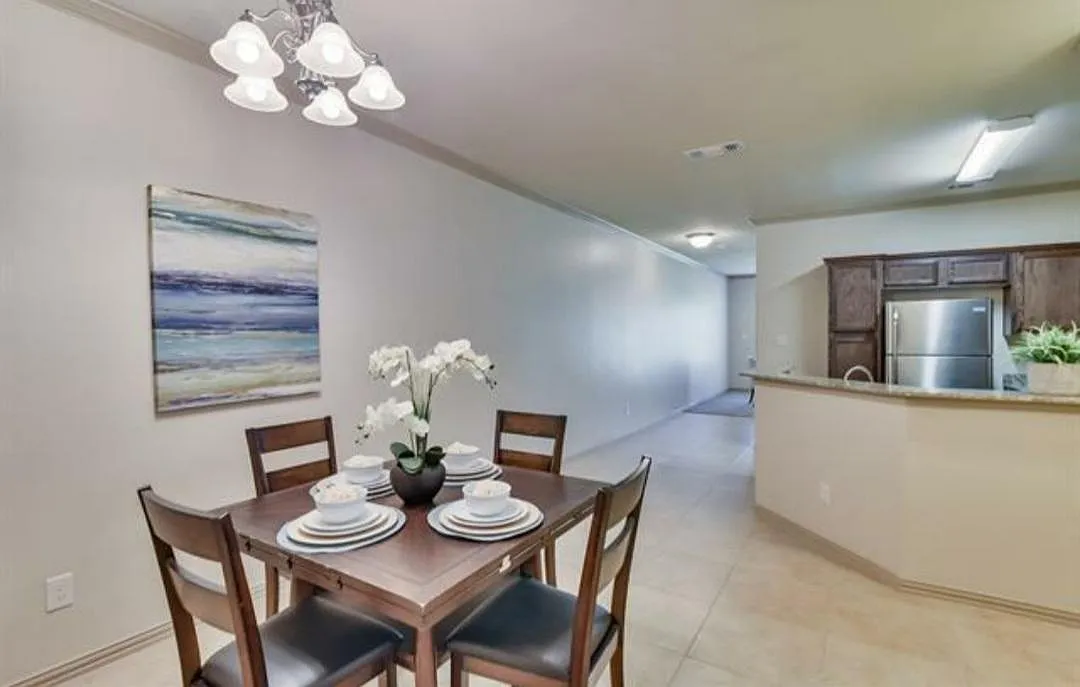 1528 Aldra Dr — Photo 4