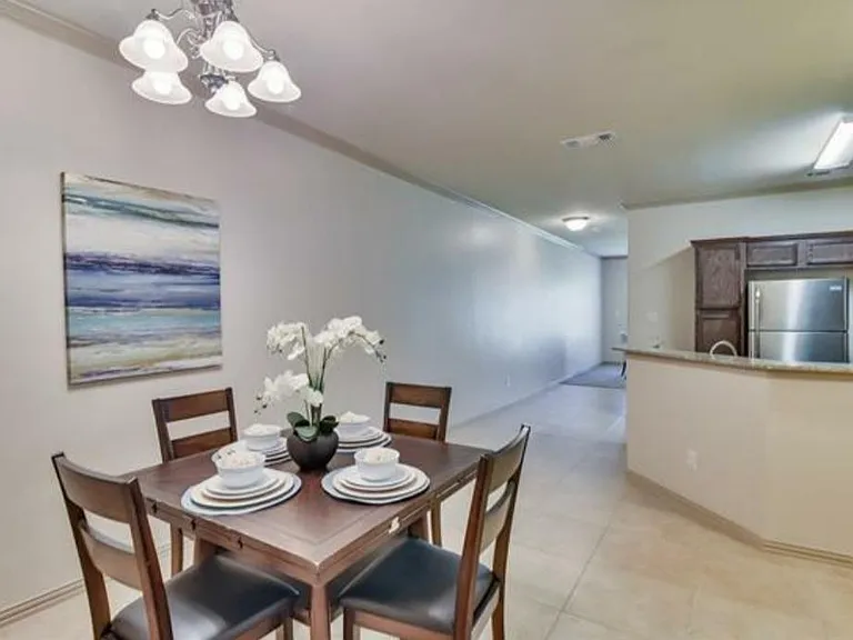 1528 Aldra Dr — Photo 4