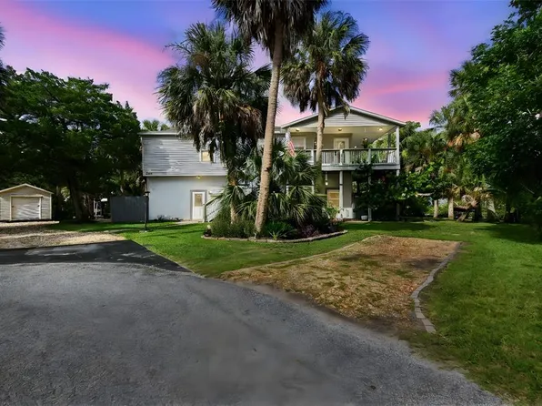 8178 River Point Dr, Weeki Wachee, FL 34607