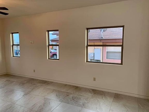5th image of 209 Malaga Dr