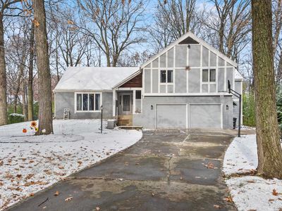 1555 Villa Park Dr, Oshkosh, WI, 54904