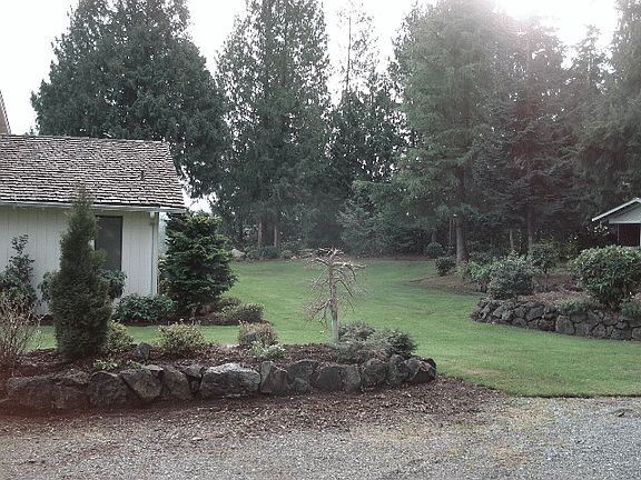 3rd image of 9412 184th Ave E