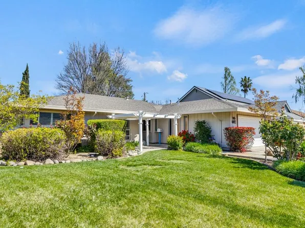 1 Monte Vista Dr, Woodland, CA 95695