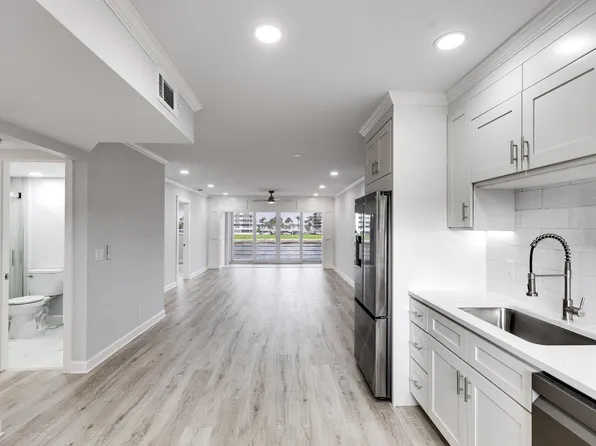 28 Yacht Club Drive #207, North Palm Beach, FL 33408