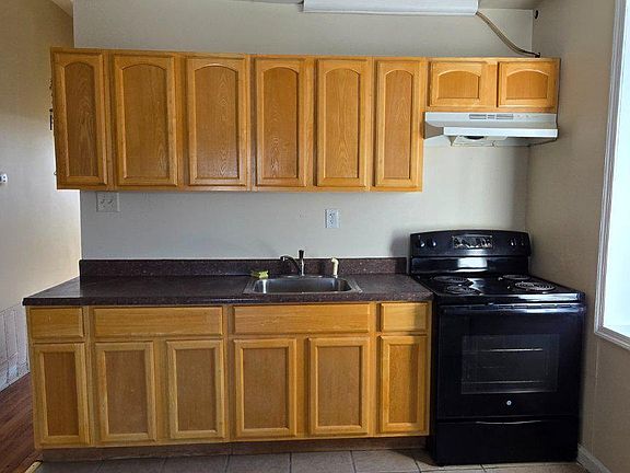 5th image of 4625 N Broad St Floor 3