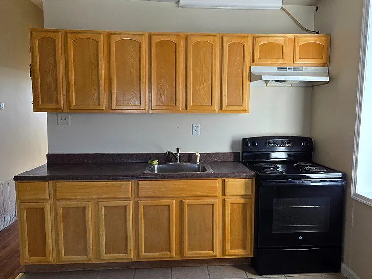 4625 N Broad St #3 — Photo 5
