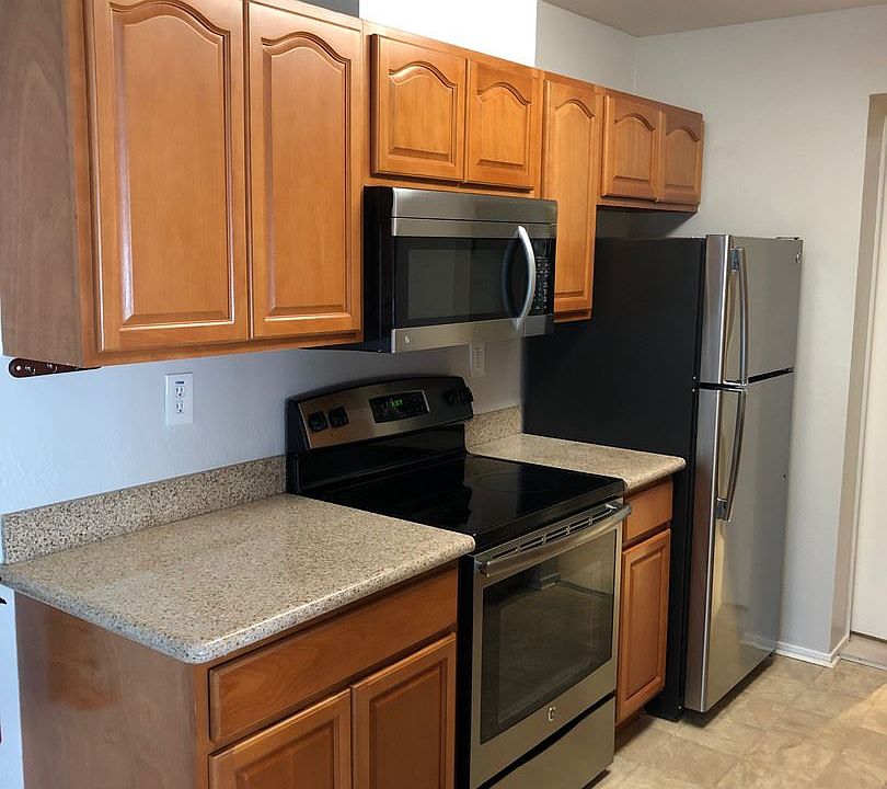 1st image of 98 Marina Lakes Dr
