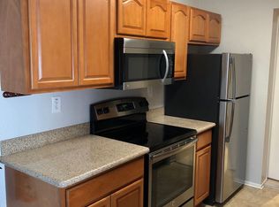 98 Marina Lakes Dr, Richmond, CA 94804