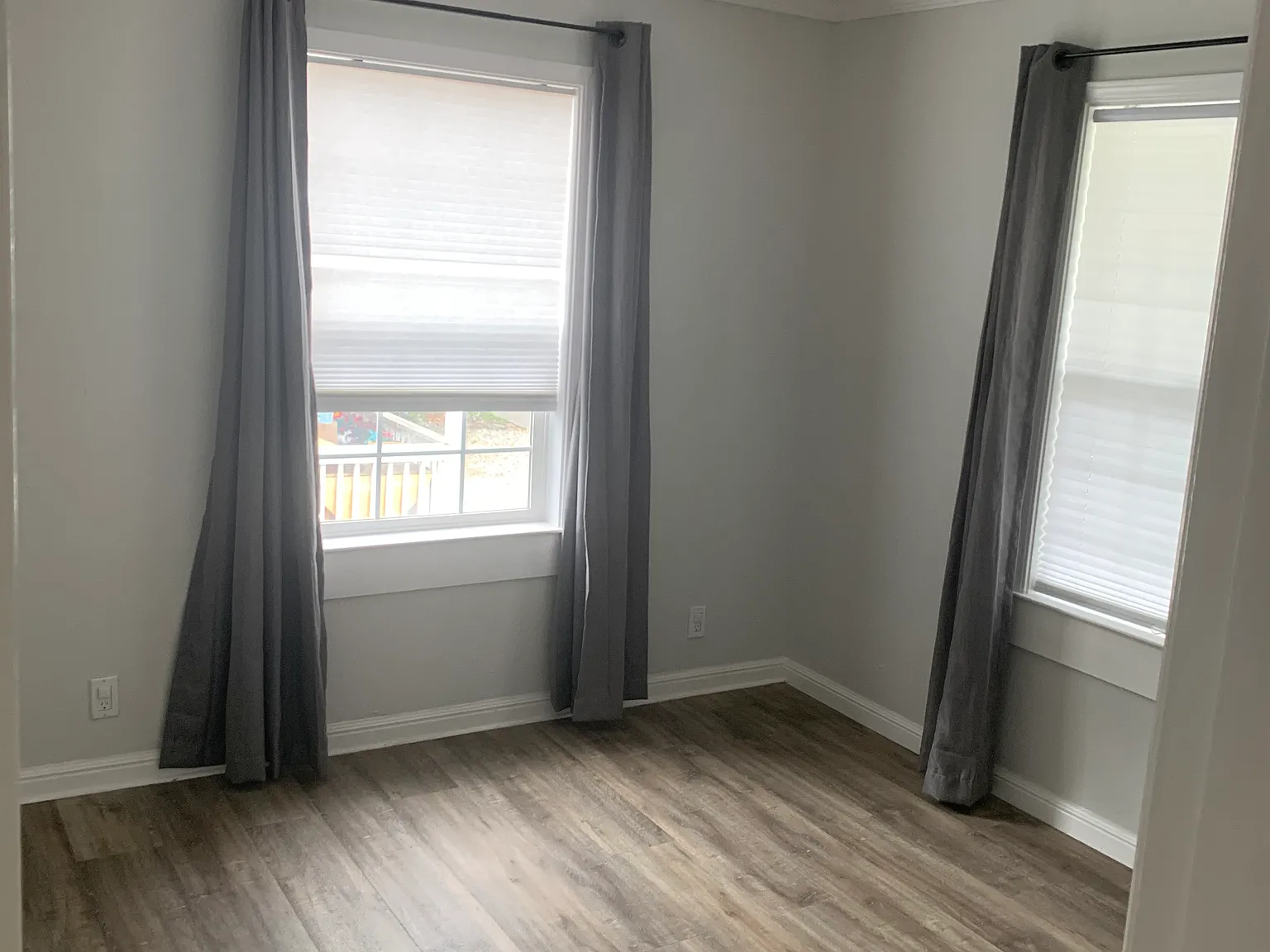 2 bed, 1.5 bath, 900 sqft, $3,950 — Photo 2