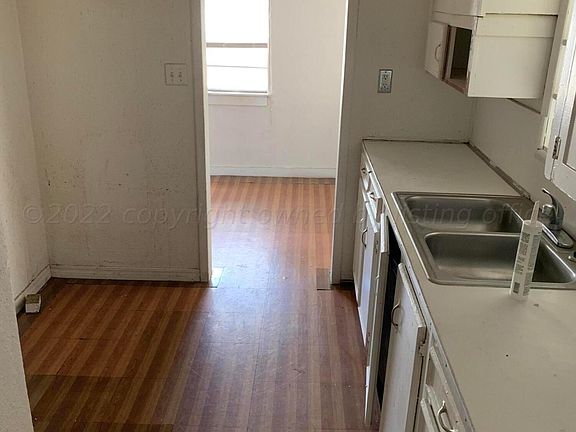 3rd image of 3 House Borger Investment