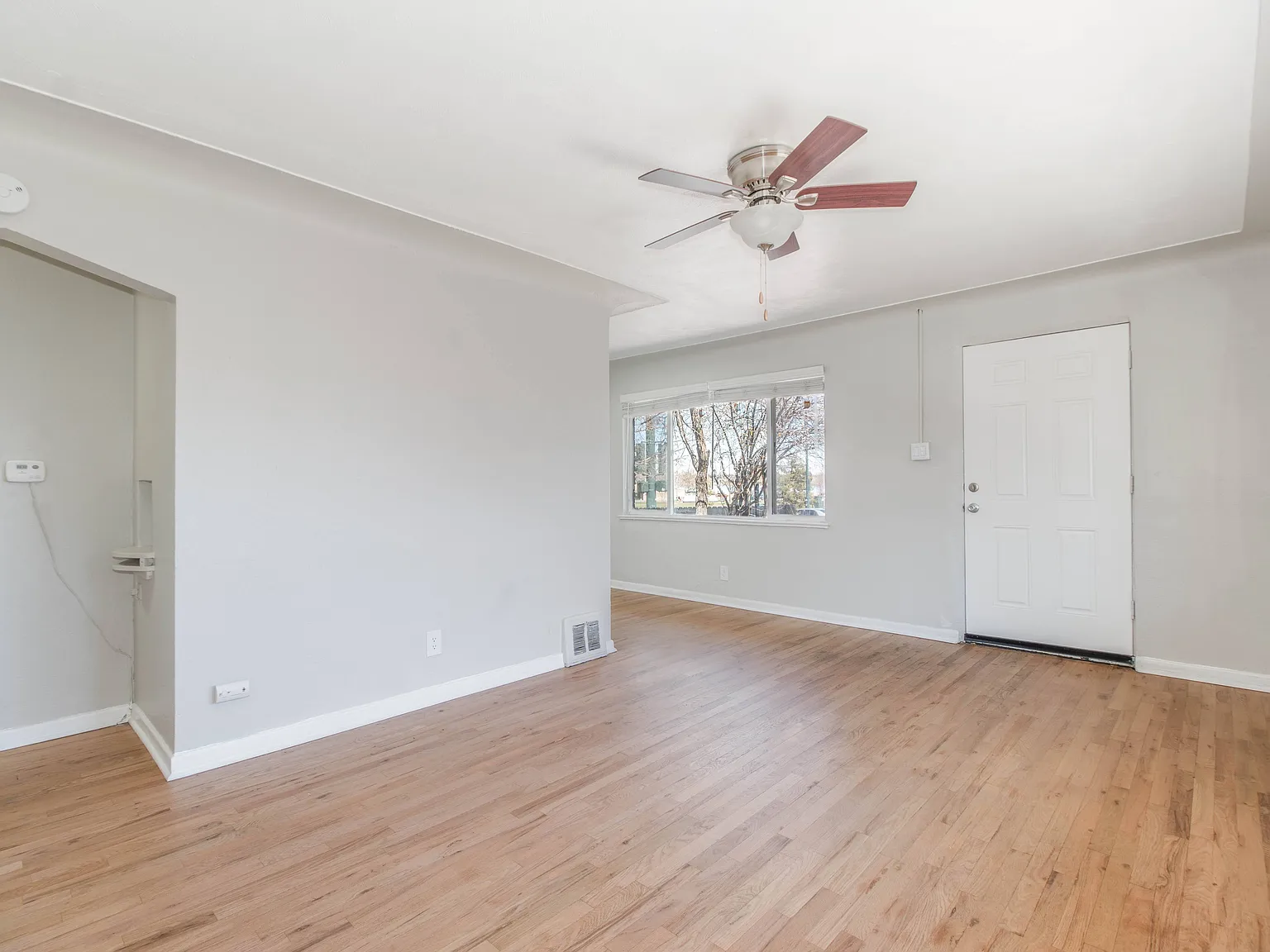 1695 Sheridan Blvd — Photo 4