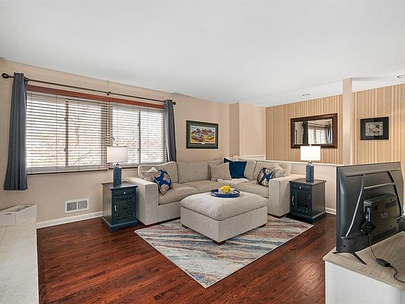 5th image of 1709 NE 67th Pl