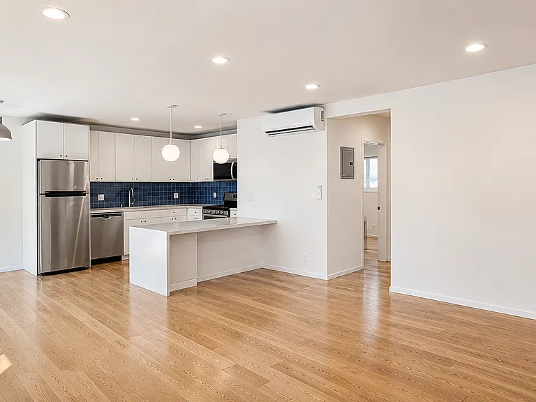3442 S Centinela Ave #7 — Photo 1