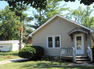 503 Delavan Dr, Delavan, WI 53115