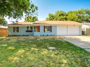 404 E Bovell St, Crowley, TX 76036